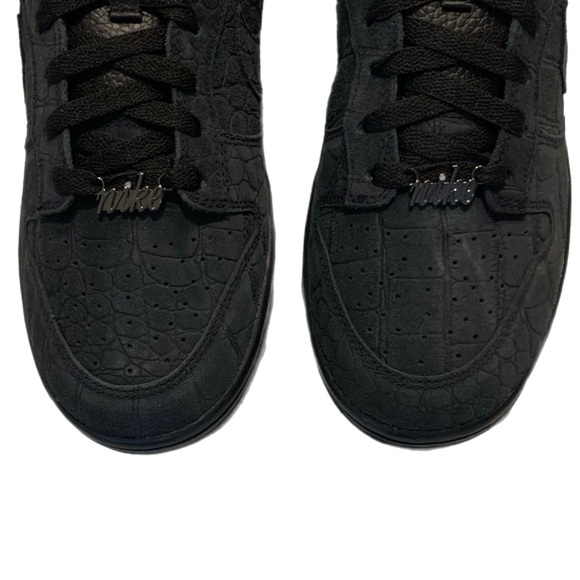 Nike By You Dunk Low Black Suede Size 10.5 No Box Top - Picture 3 of 6